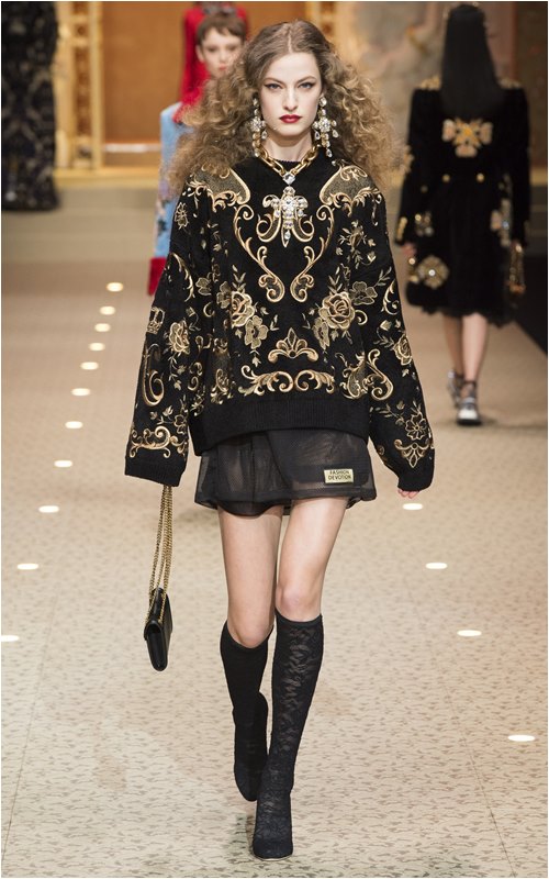 Cả Milan choáng ngợp với những nữ thần Dolce & Gabbana Cả Milan choáng ngợp với những nữ thần Dolce & Gabbana